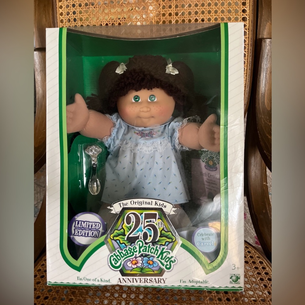 NIB Cabbage Patch Kids 2008 25th Anniversary Doll Theola Rosella Nov. 26